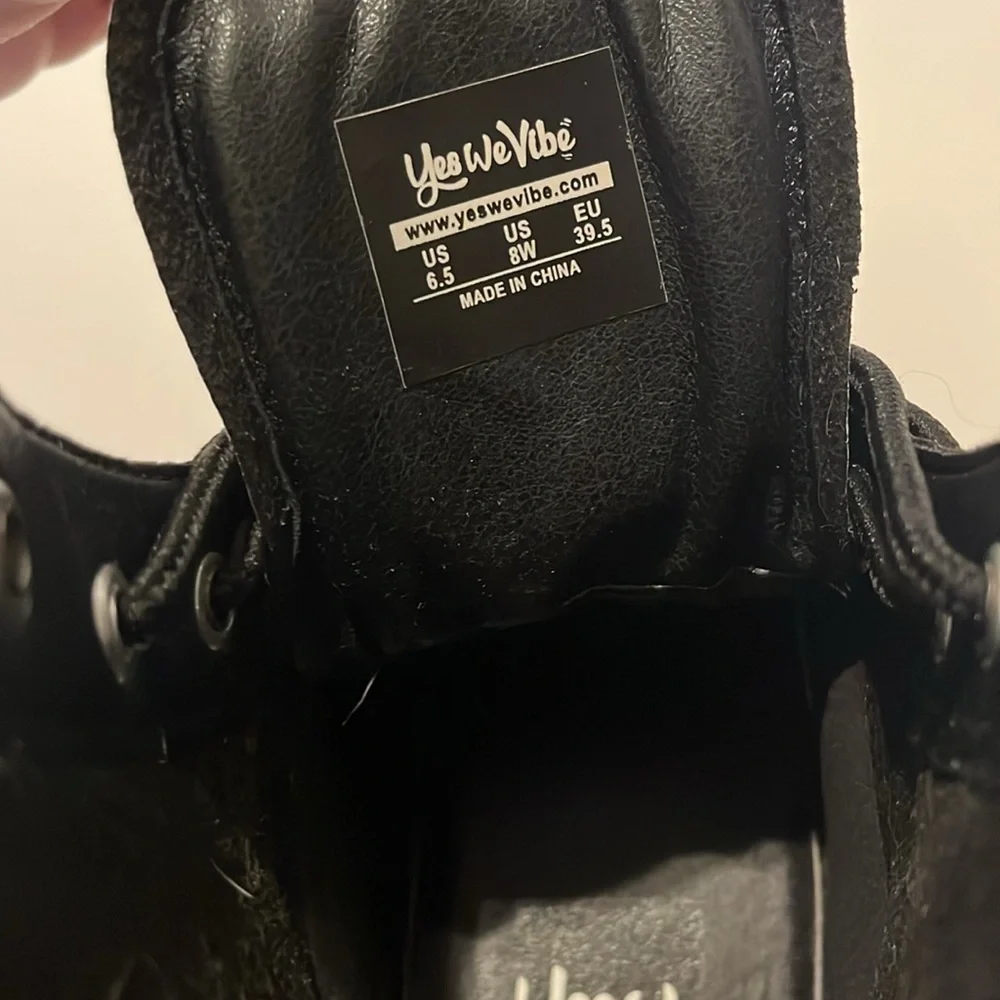 Floral Combat Boots - Picture 6 of 6